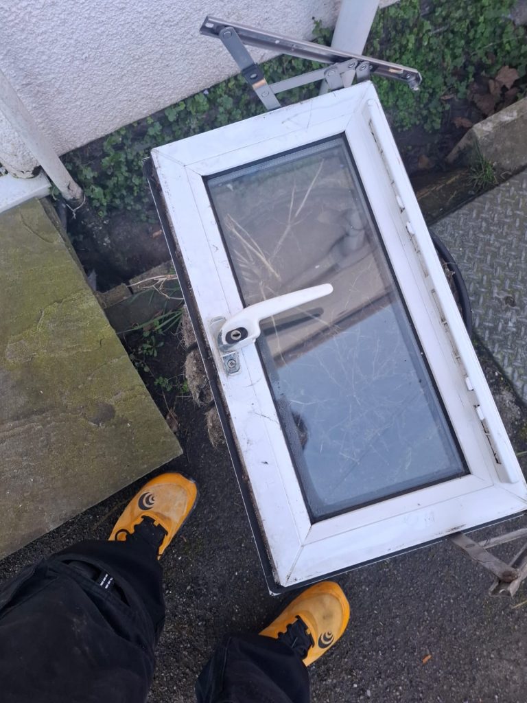 windows lock handles hinges